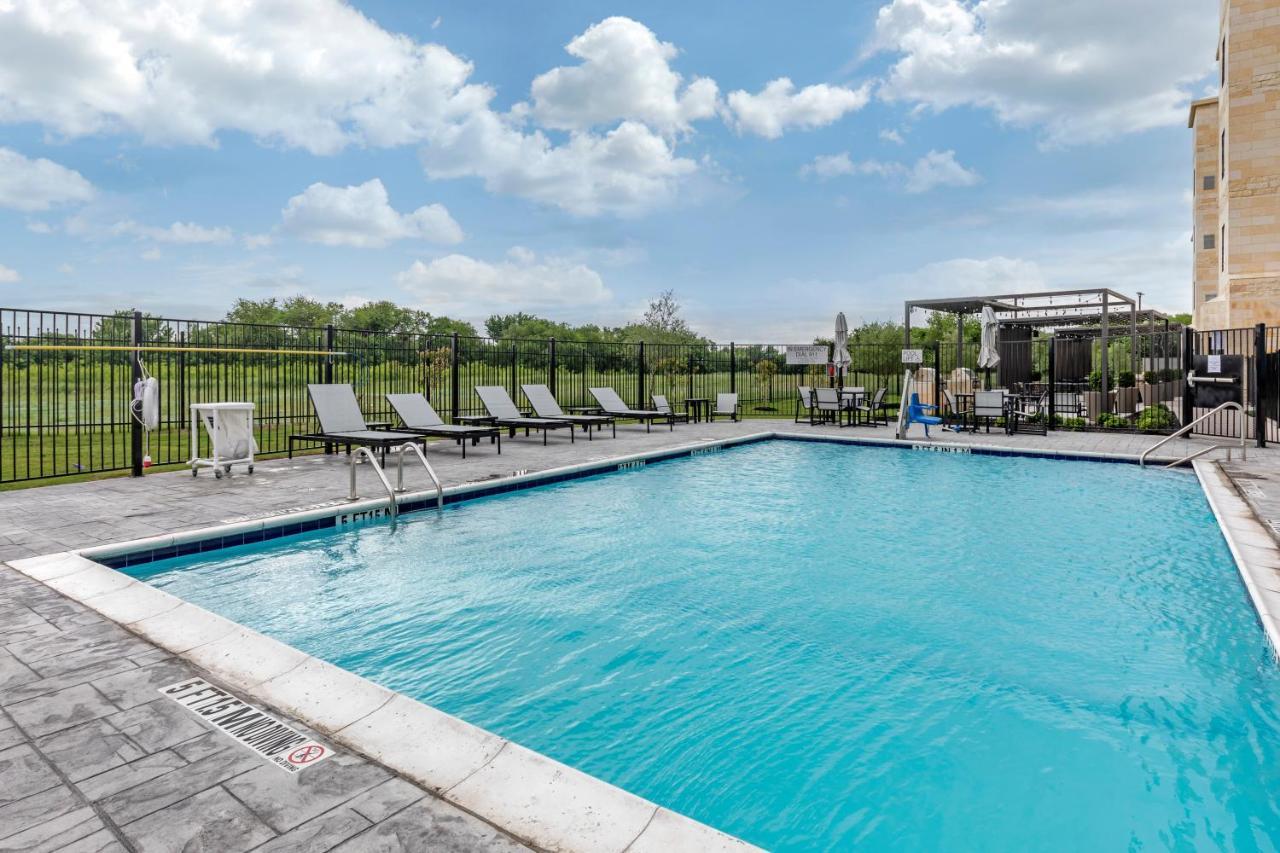 Staybridge Suites Grand Prairie Near Epic Central By Ihg Luaran gambar